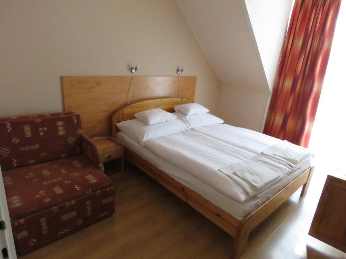 Thermal Apartmanhaz Komárom Buitenkant foto