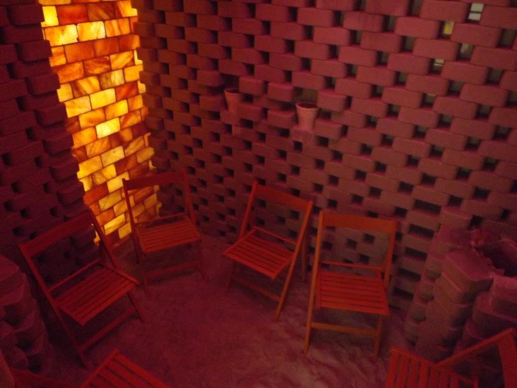 Thermal Apartmanhaz Komárom Buitenkant foto