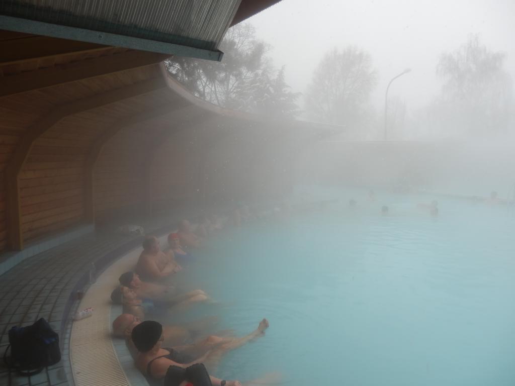 Thermal Apartmanhaz Komárom Buitenkant foto
