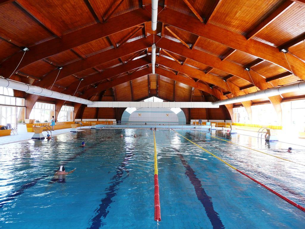 Thermal Apartmanhaz Komárom Buitenkant foto
